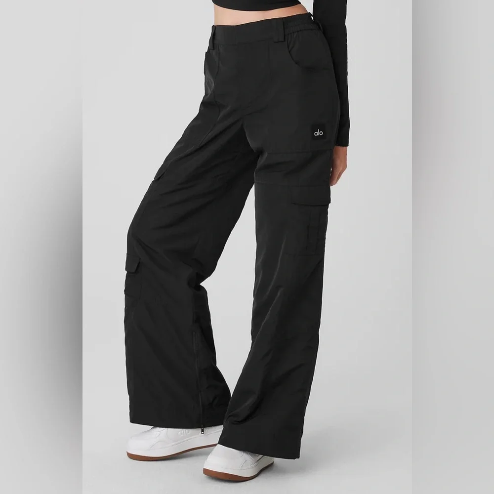 Alo Yoga High-Waist Ski-Moto Black Puffer Cargo Pocket Zipper Hem Pants EUC XXS